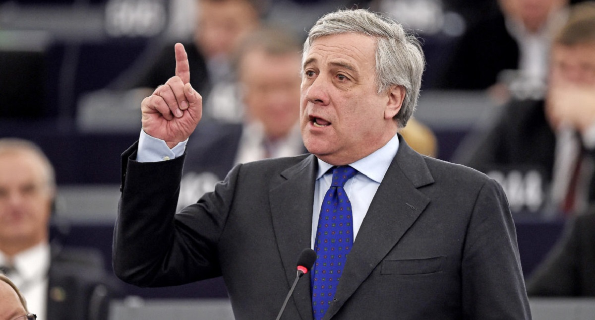 Presidente de la Eurocámara pide a Maduro “irse ya”