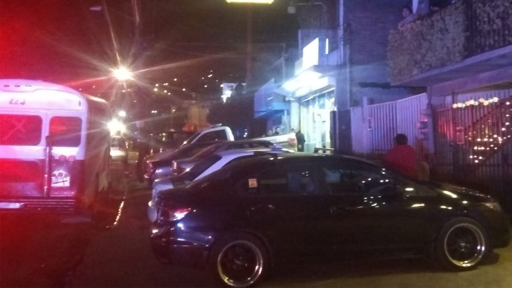 Asesinan a policía en restaurante de Tijuana