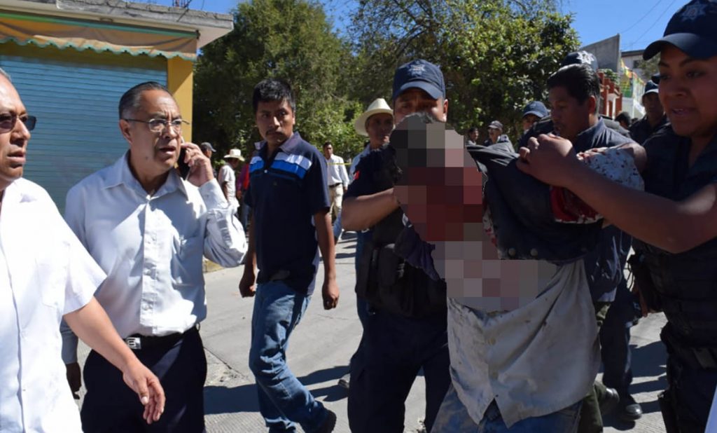 Matan a alcalde de Tlaxiaco, Oaxaca tras toma de protesta - ataque-alcalde-tlaxiaco1
