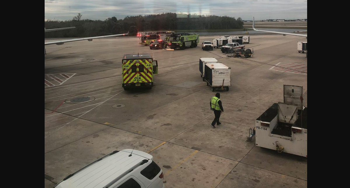 Avión aterriza de emergencia en EE.UU. por humo en la cabina Avión aterriza de emergencia en EE.UU. por humo en la cabina