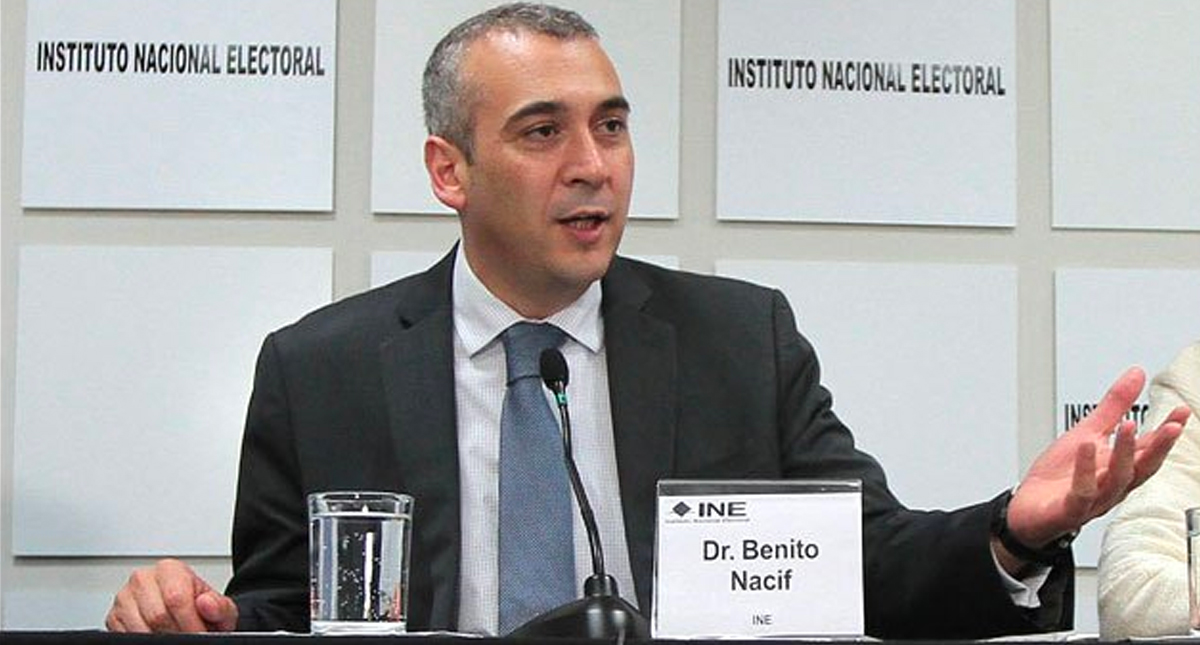 INE declara improcedente denuncia del PAN contra mensajes a favor de AMLO