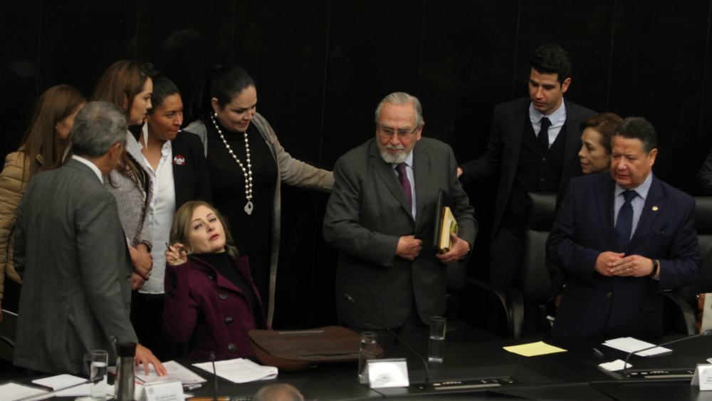 Sería un fiscal autónomo: Bernardo Bátiz ante senadores