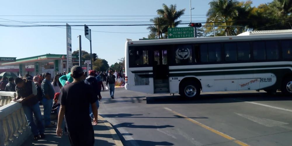 CNTE vuelve a bloquear calles en Oaxaca - bloqueos-oaxaca