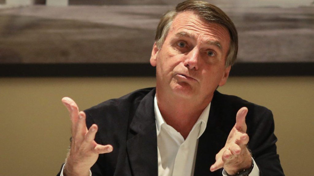 Reportan estable a Jair Bolsonaro tras leve recaída