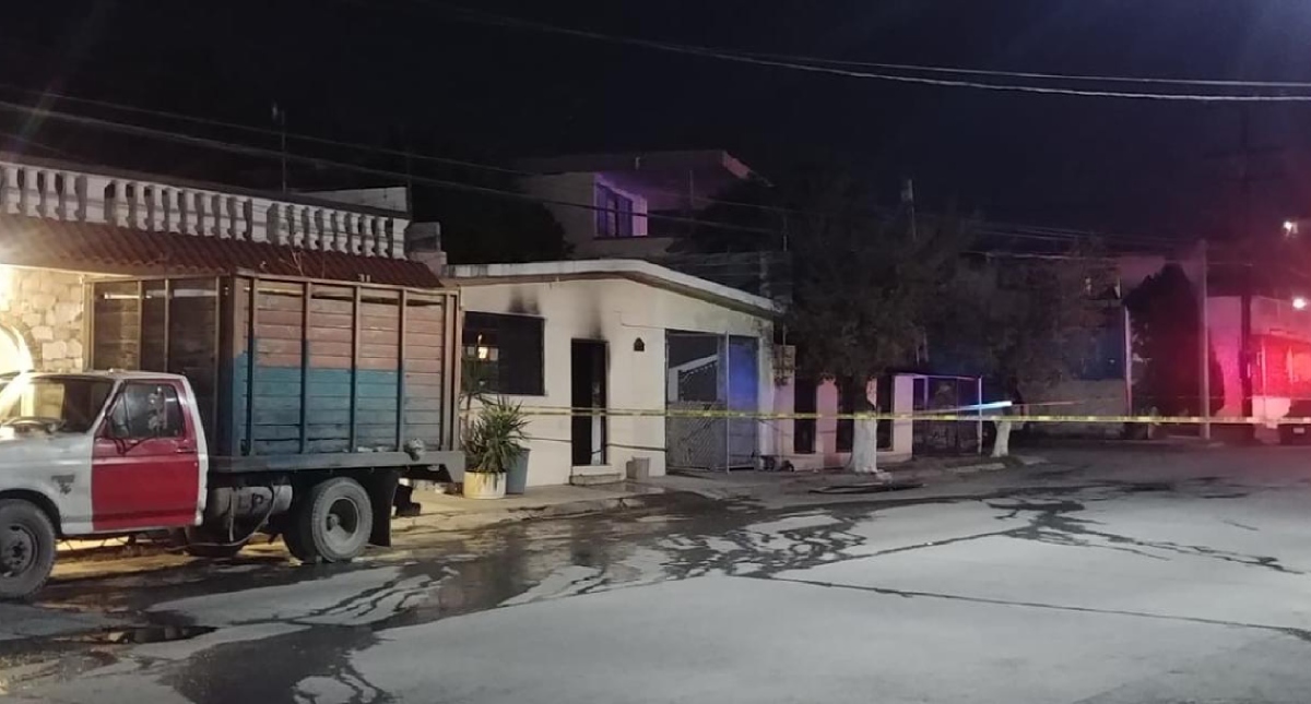 Muere hombre calcinado en incendio de vivienda en Monterrey