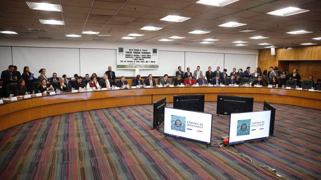 Van 558 detenidos en flagrancia robando gasolina: Santiago Nieto