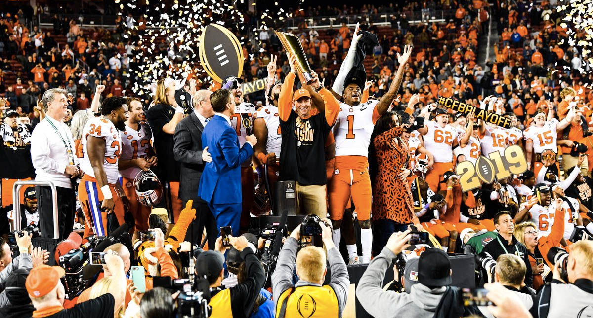 Clemson aplasta a Alabama por el Campeonato Nacional Colegial