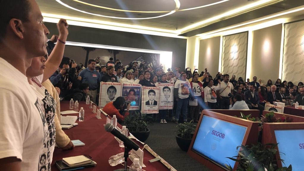 Padres de los 43 piden que no se obstaculice a la Comisión de la Verdad