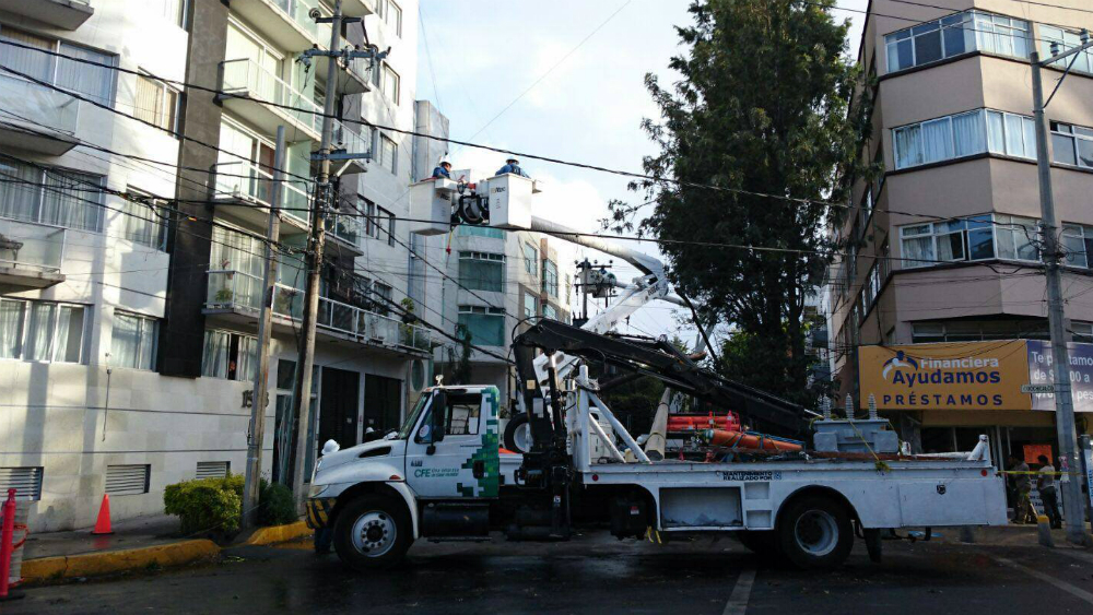 Comisión Federal de Electricidad va contra ladrones de luz