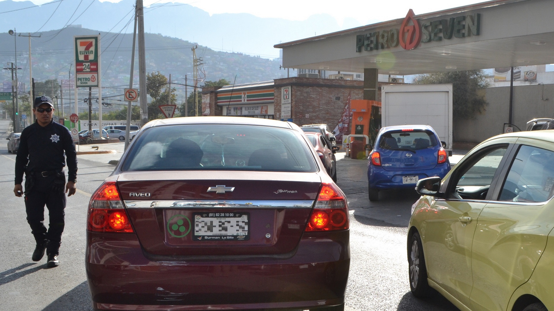 AMLO confirma desabasto de combustible en Monterrey AMLO confirma desabasto de combustible en Monterrey