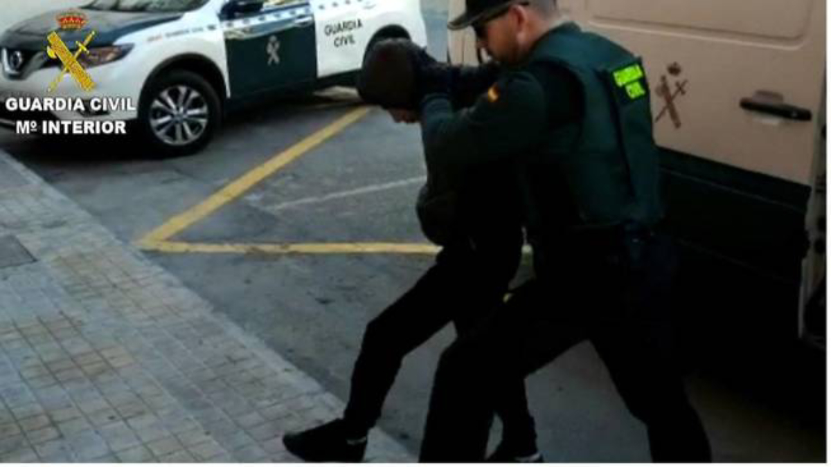 Detienen a cuatro ecuatorianos en España por violación en grupo