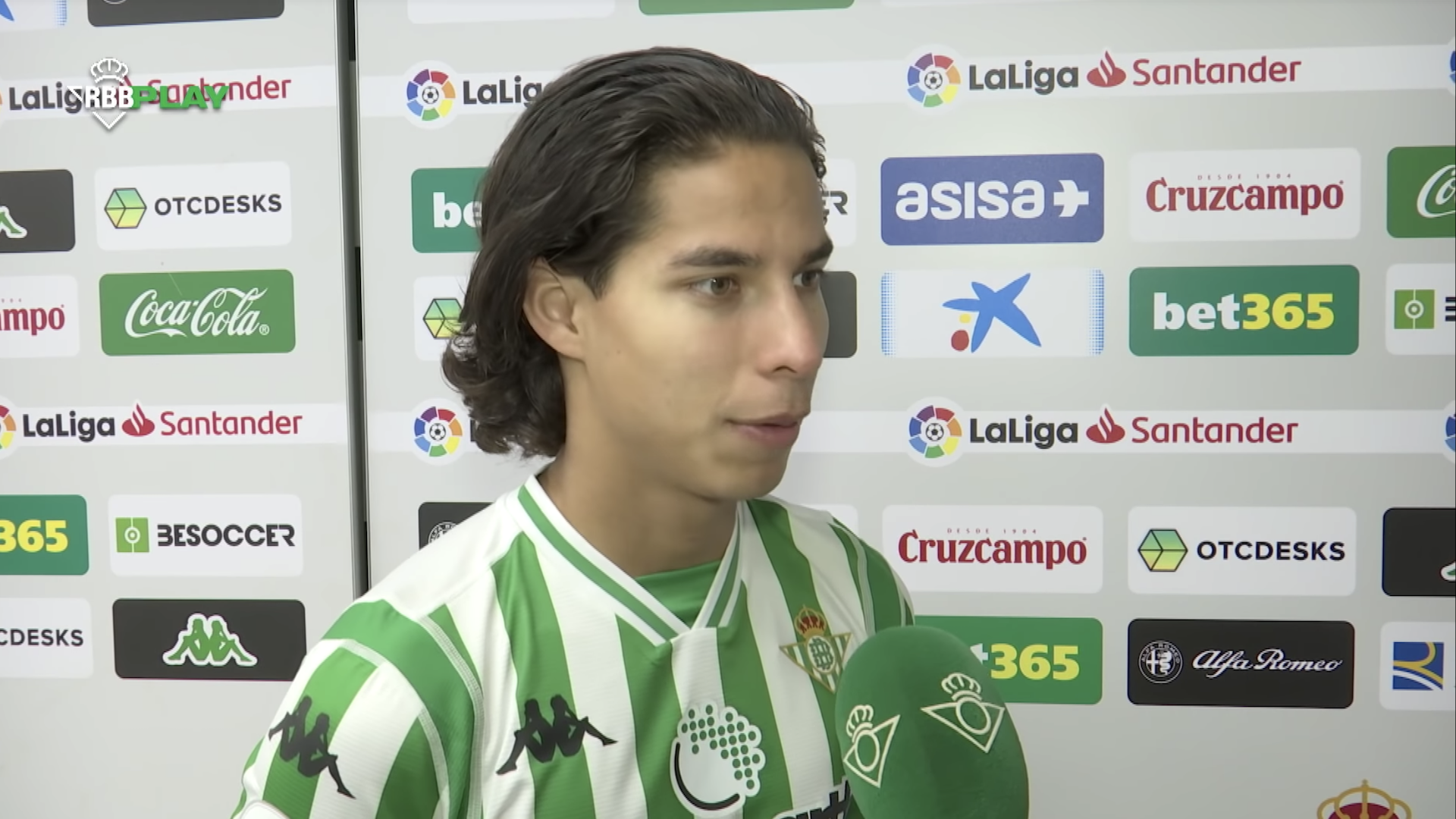 ¡Llegó el debut de Diego Lainez!
