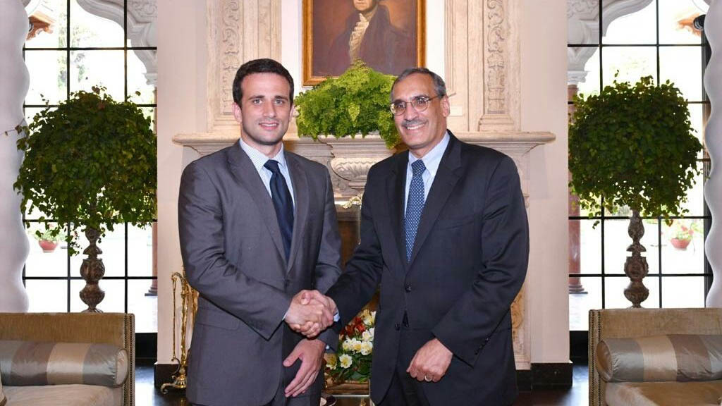 Diplomático de Guaidó se reúne con embajador de EE.UU. en Perú