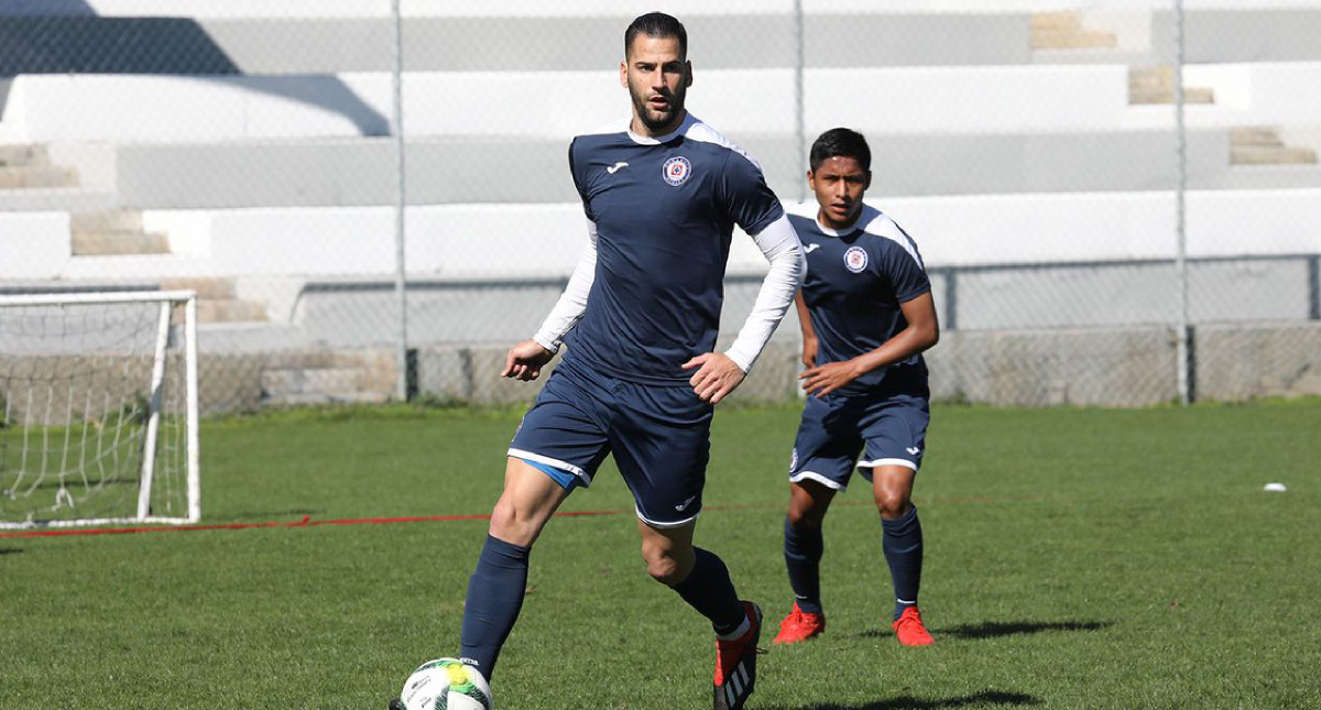 Édgar Méndez causa baja por tiempo indeterminado: Cruz Azul