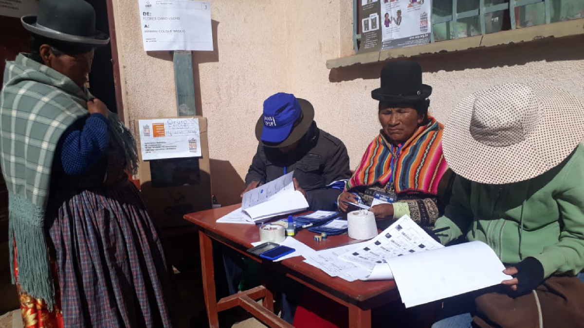 Bolivia celebras las primeras elecciones primarias de su historia