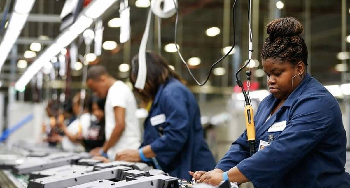 EE.UU. crea más empleos pero incrementa tasa de desocupación