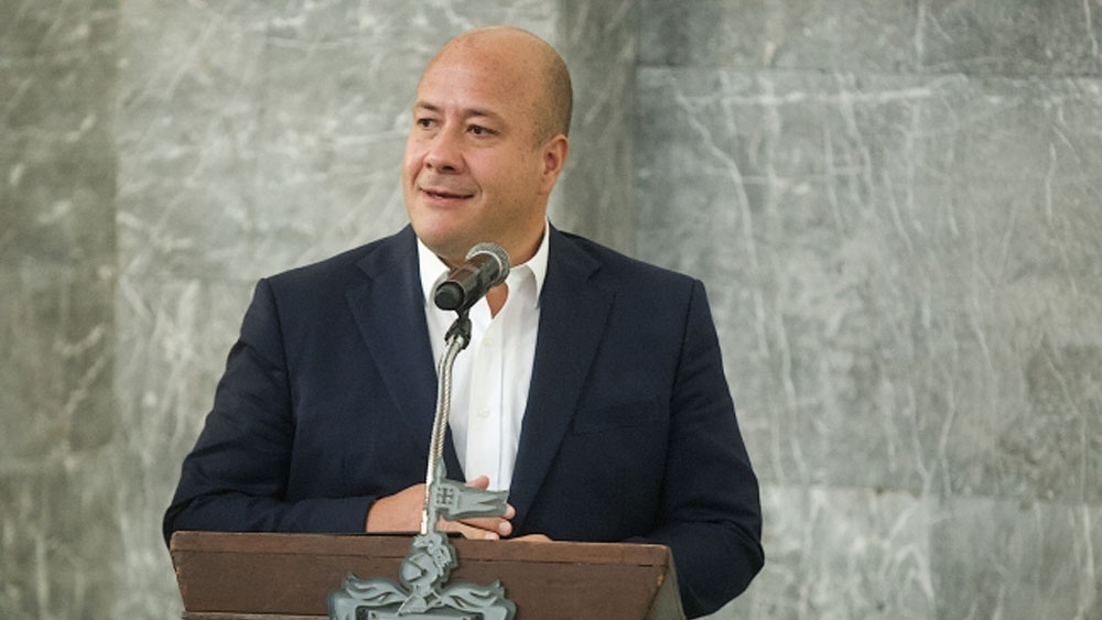 Alfaro urge abrir ducto de Salamanca