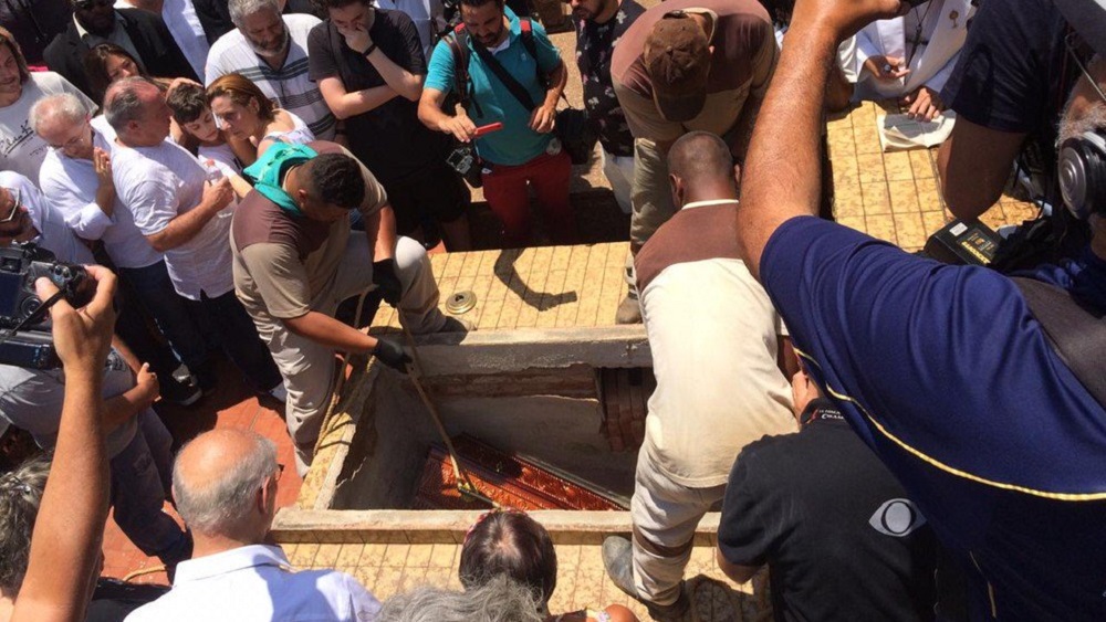 Lula da Silva rechaza salir de la cárcel para sepultar a su hermano - entierro-de-vava