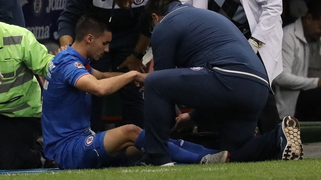 Eustáquio a cirugía tras rotura de ligamento