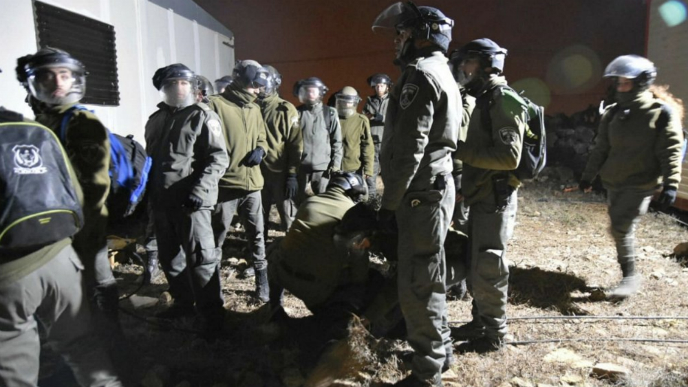 Enfrentamientos entre colonos y policías en Cisjordania; hay 23 agentes heridos