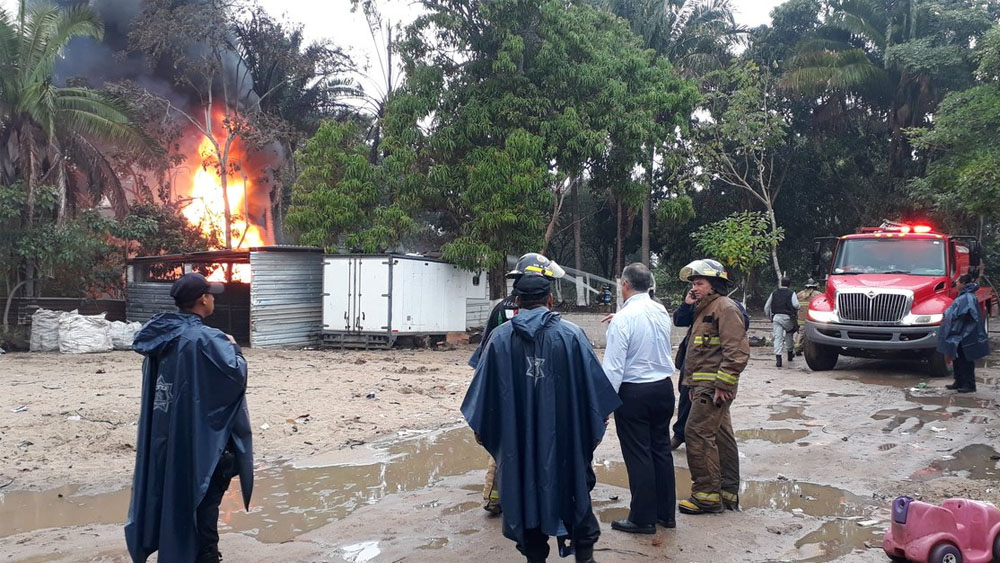 Explosión por almacenamiento ilegal de combustible en Tabasco