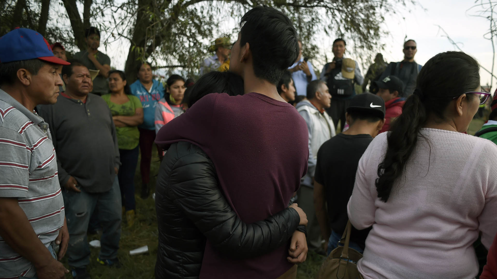 Familiares exigen vivos o muertos a víctimas de Tlahuelilpan