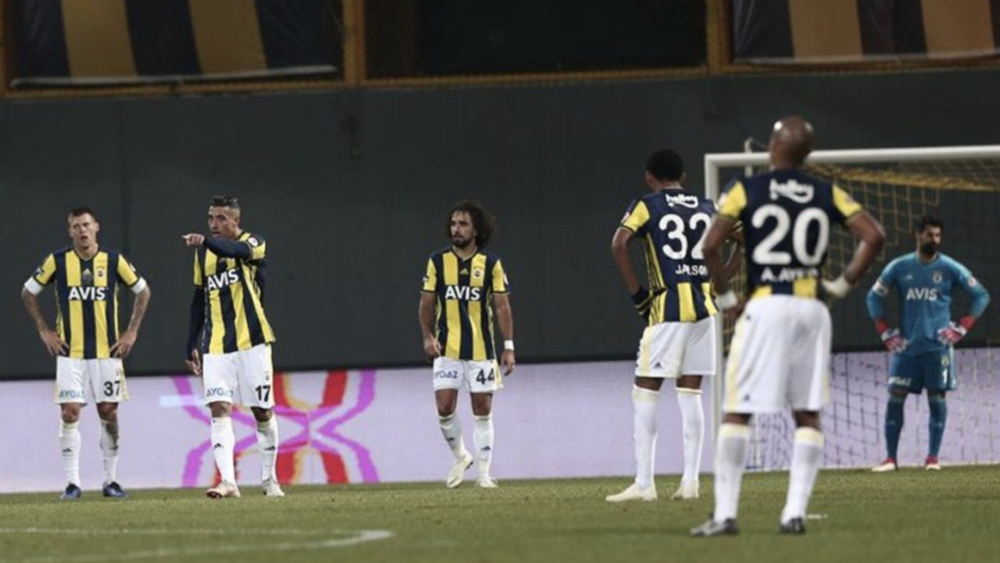 Fenerbahçe y Diego Reyes caen en Copa de Turquía