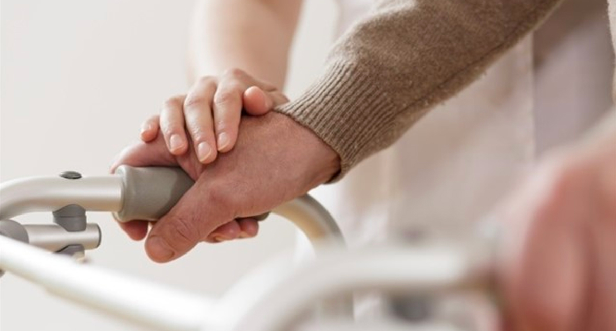 Hombre se hace pasar por enfermero para robar a anciano en su domicilio Hombre se hace pasar por enfermero para robar a anciano en su domicilio