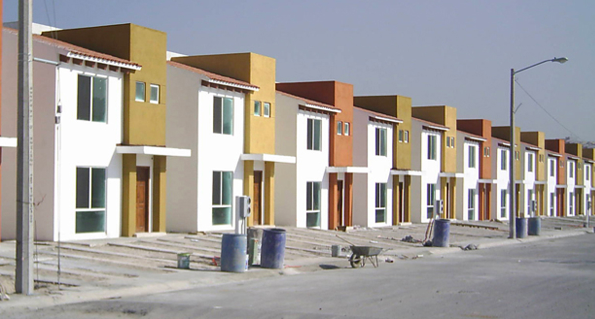 Detienen a tres por fraude a 40 mil derechohabientes del Infonavit