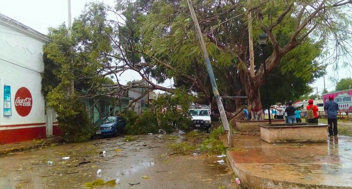 Un muerto y cuatro pescadores extraviados deja frente frío 31 en Quintana Roo