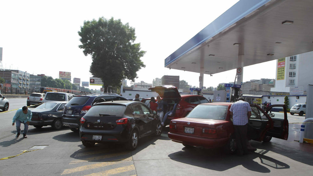Retraso en distribución de gasolina afecta servicios de aseguradoras