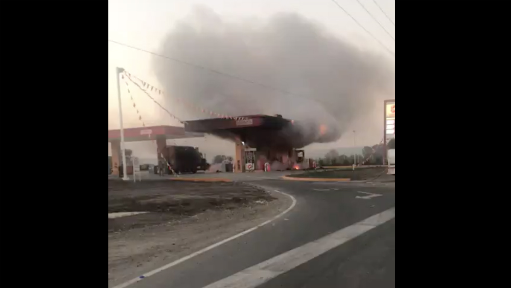 #Video Incendio en una gasolinera de Jalisco