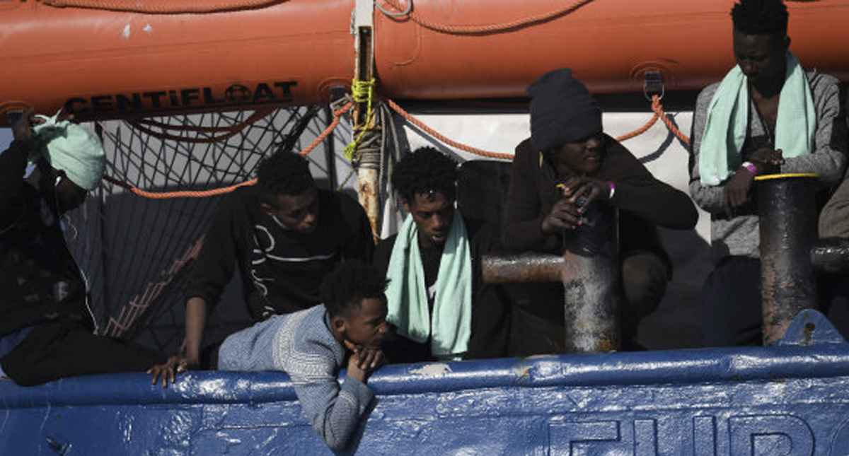Holanda no recibirá a migrantes que se encuentran en barco - holanda-migrantes