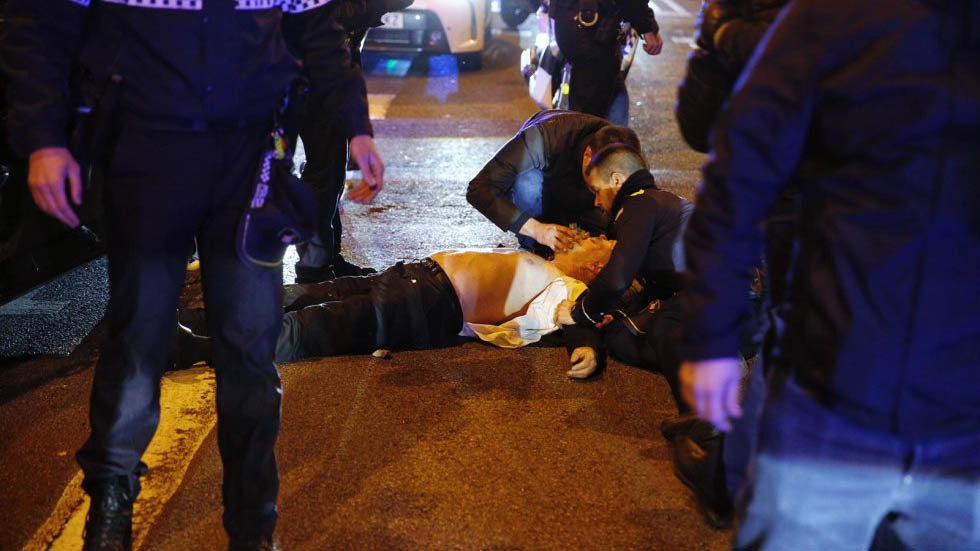 Conductor de Cabify sufre convulsiones tras agresión de taxistas en Barcelona