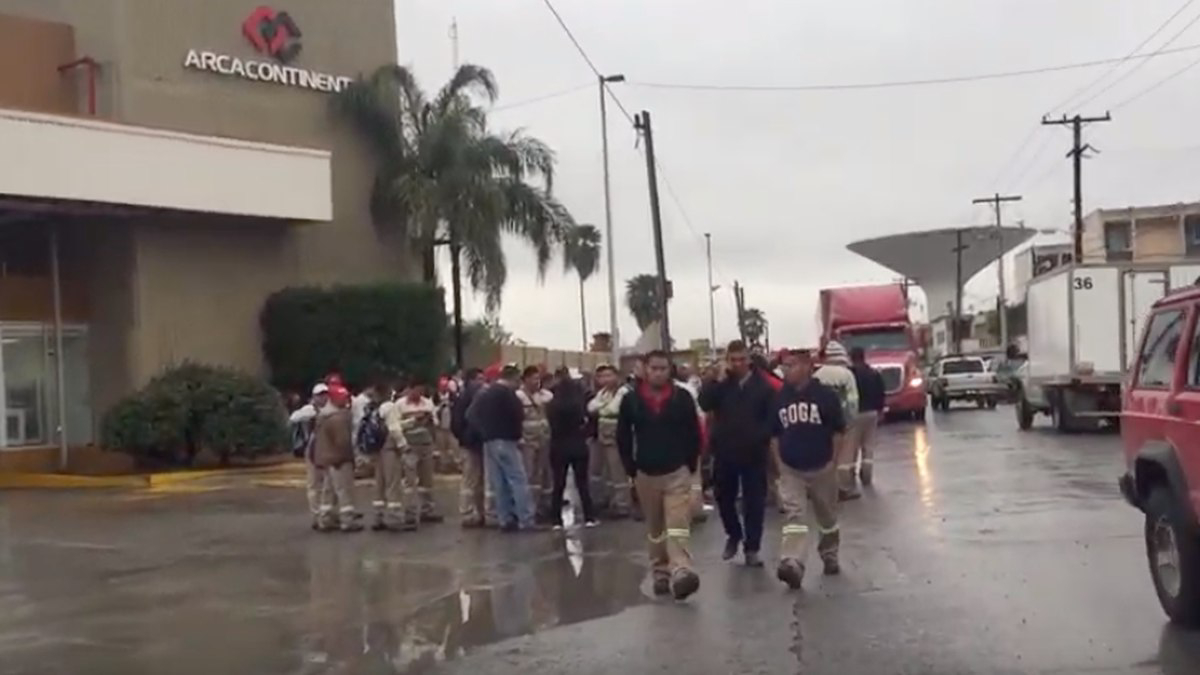 Se declaran en huelga trabajadores de filial de Coca-Cola en Matamoros Se declaran en huelga trabajadores de filial de Coca-Cola en Matamoros