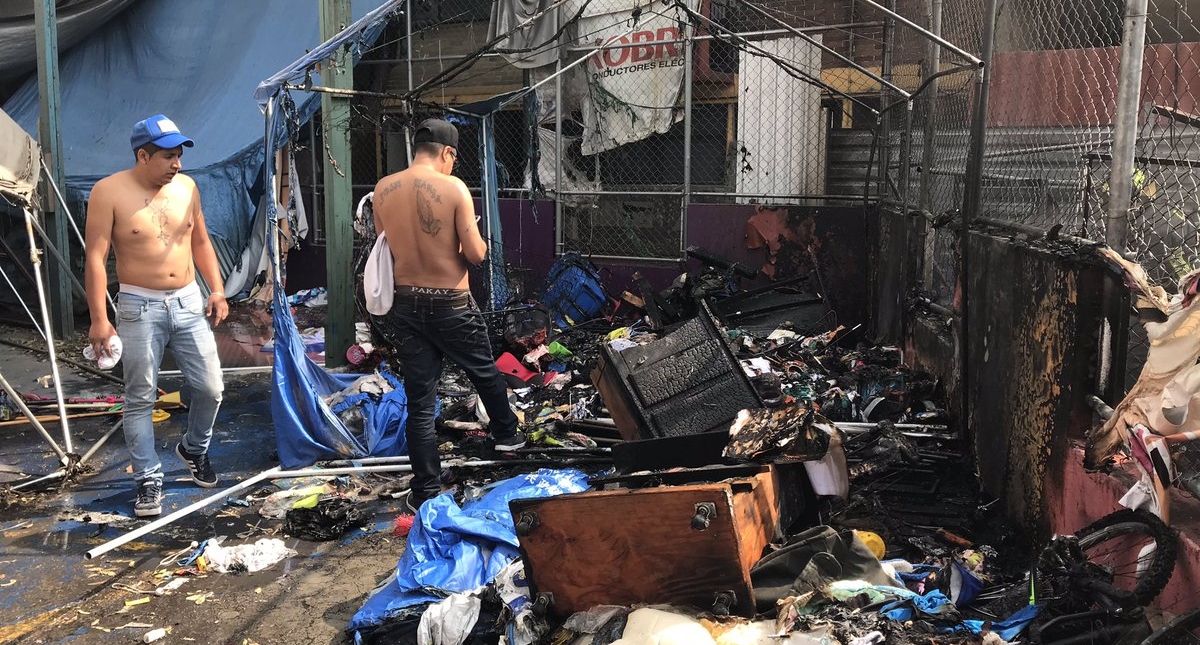 Se incendia campamento de damnificados del Multifamiliar Tlalpan