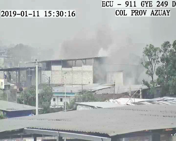 Incendio en clínica de Ecuador deja 18 muertos - incendio-ecuador-clinica-2