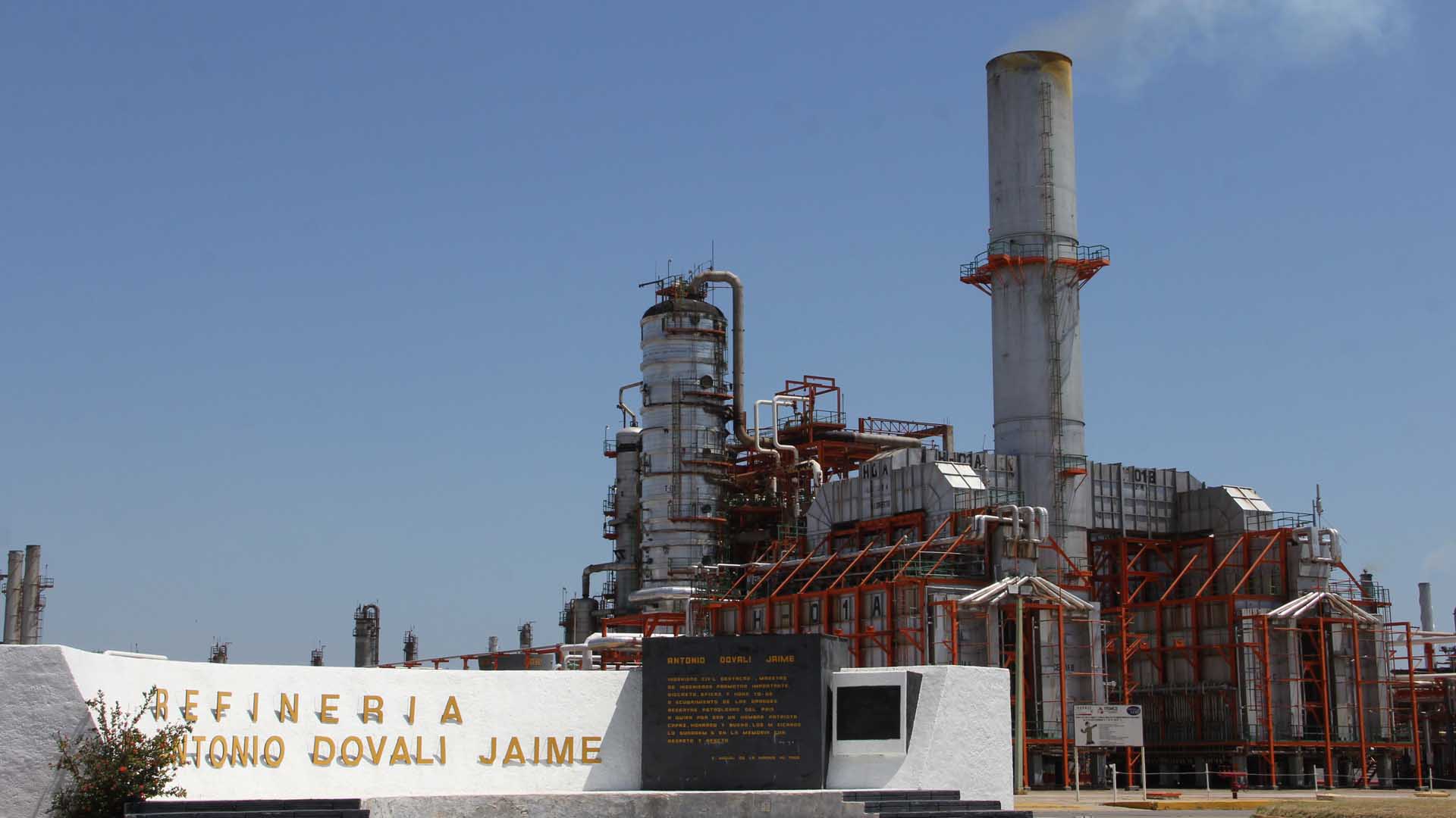 Refinería en Salina Cruz opera con normalidad tras sobrepresión