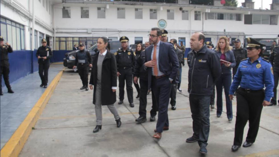 Sheinbaum asegura permanencia de Jesús Orta y Ernestina Godoy Sheinbaum asegura permanencia de Jesús Orta y Ernestina Godoy