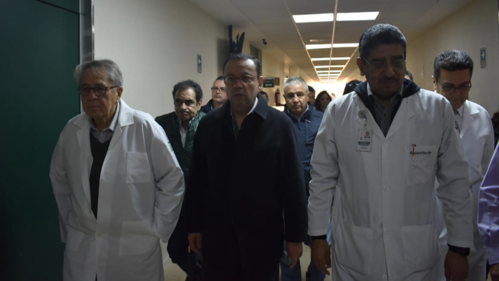 Secretario de Salud supervisa atención a lesionados por explosión de ducto