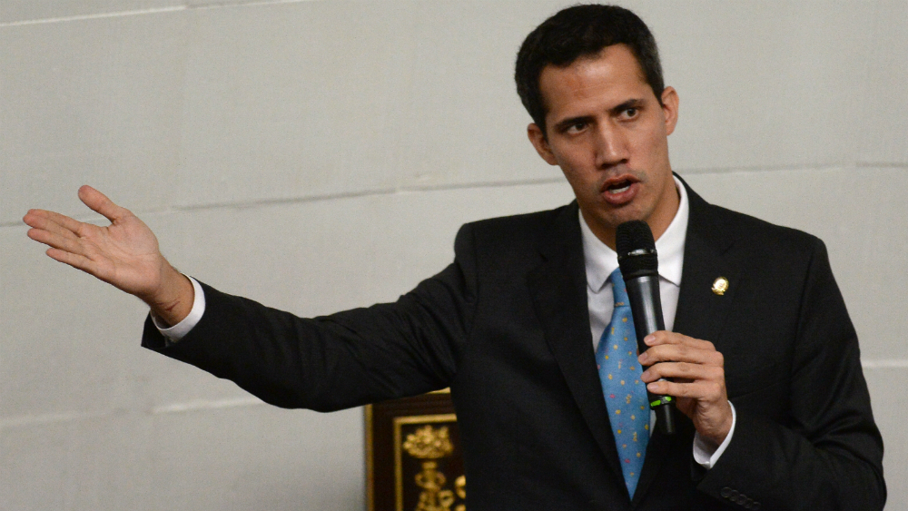 Mike Pence conversa con venezolano Guaidó y lo elogia por valiente liderazgo