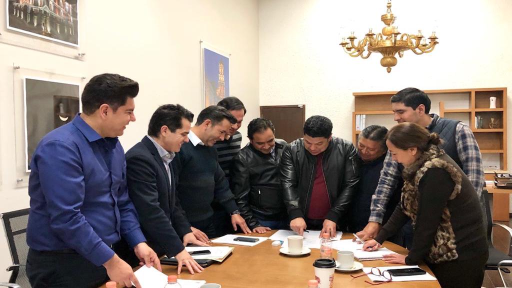 Aprueban terna para gobernador interino en Puebla