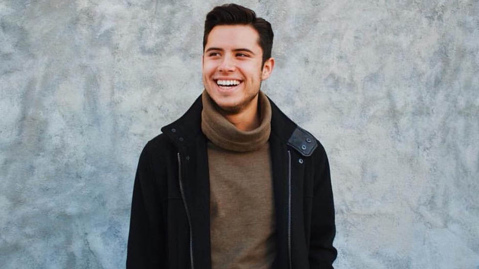 Joven lleva nueve meses encarcelado por romper una lámpara en Japón