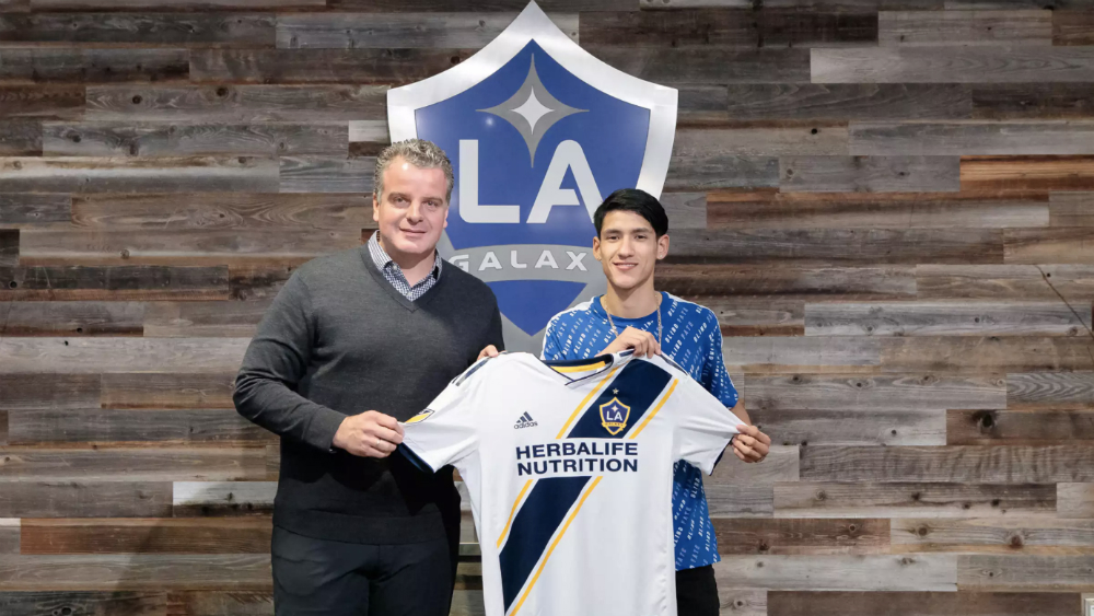 L.A. Galaxy firmó al futbolista mexicano Uriel Antuna
