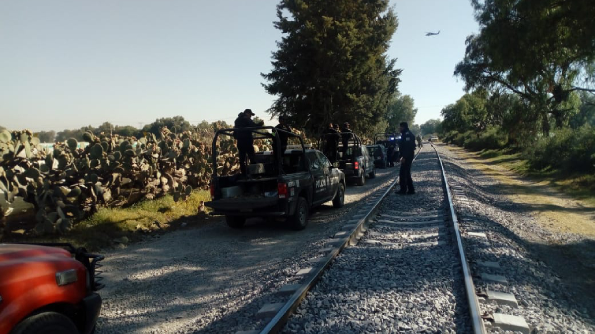 Pobladores de Otumba atacan a soldados en apoyo a ladrones de combustible