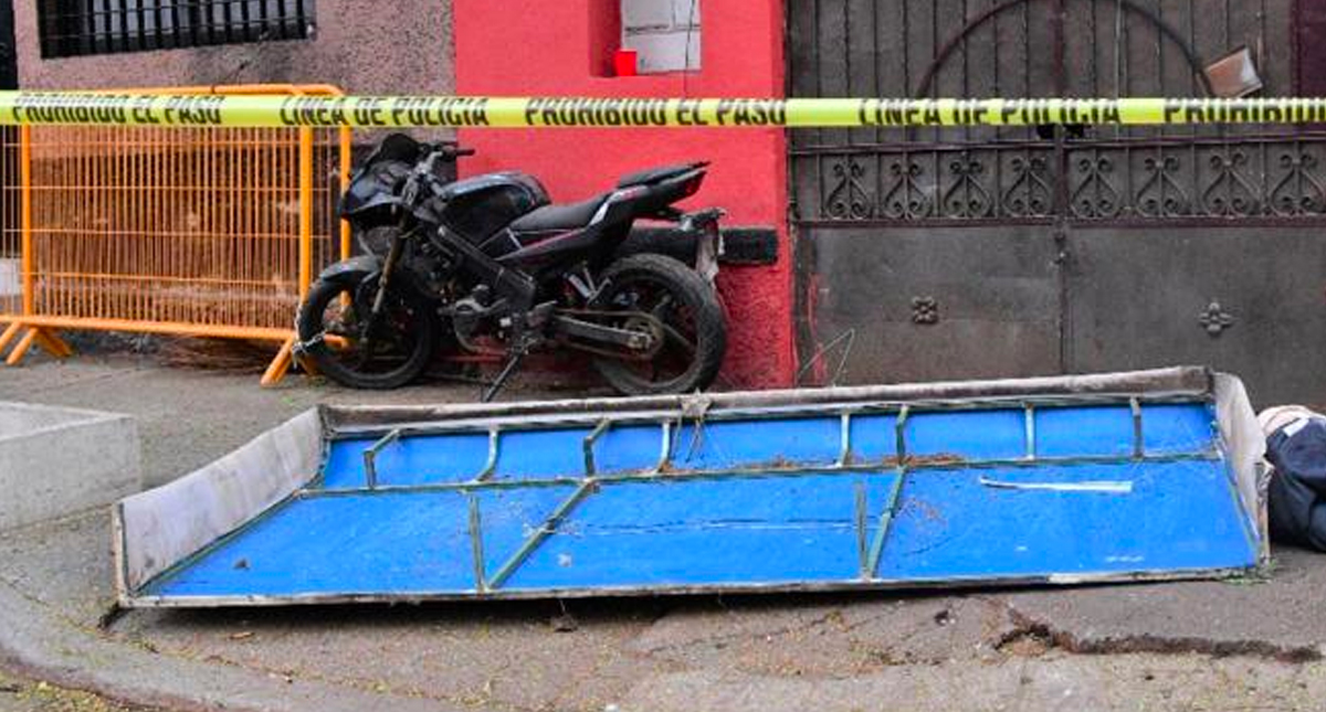 Muere hombre tras caerle letrero en la cabeza en la San Rafael