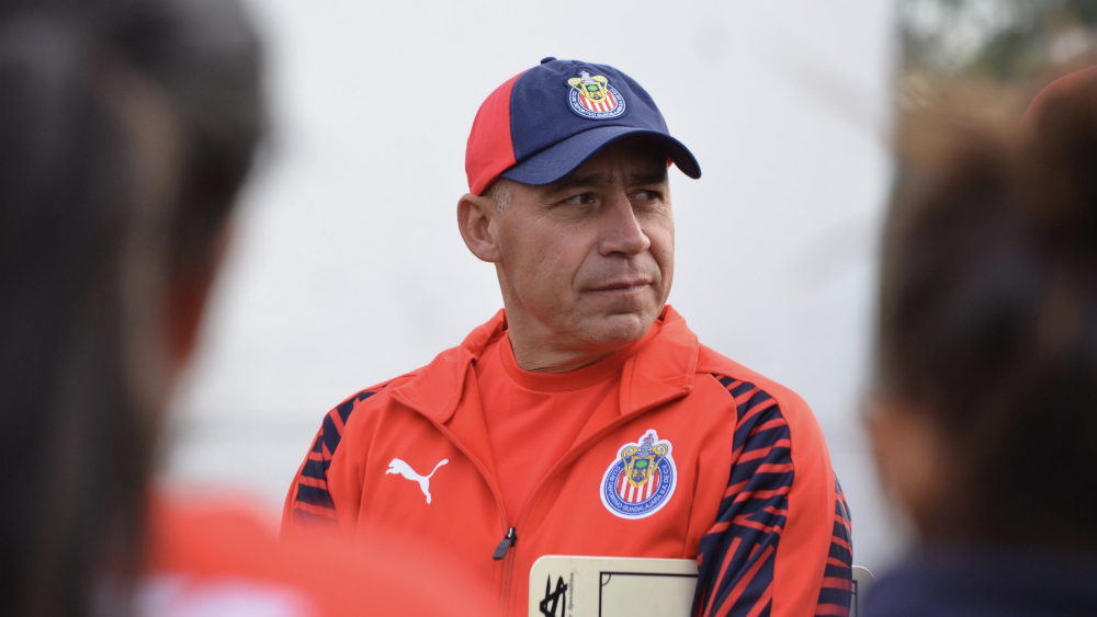 Nuevo técnico de Chivas Femenil quiere construir un “campeonísimo”