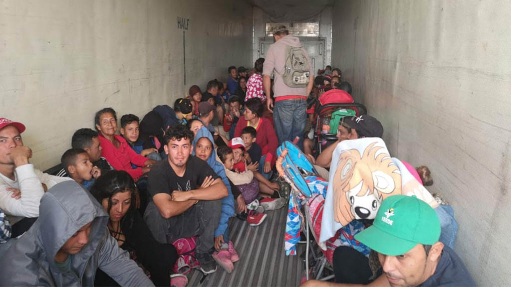 Miles de migrantes se dirigen a Veracruz para seguir camino a EE.UU. - migrantes-oaxaca-caravana-2