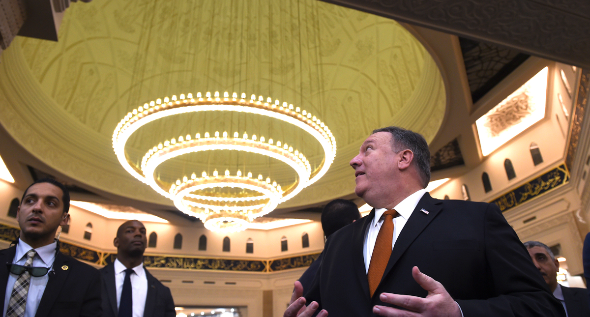 Mike Pompeo elogia libertad de religión en visita a mezquita en El Cairo - mike-pompeo-en-egipto