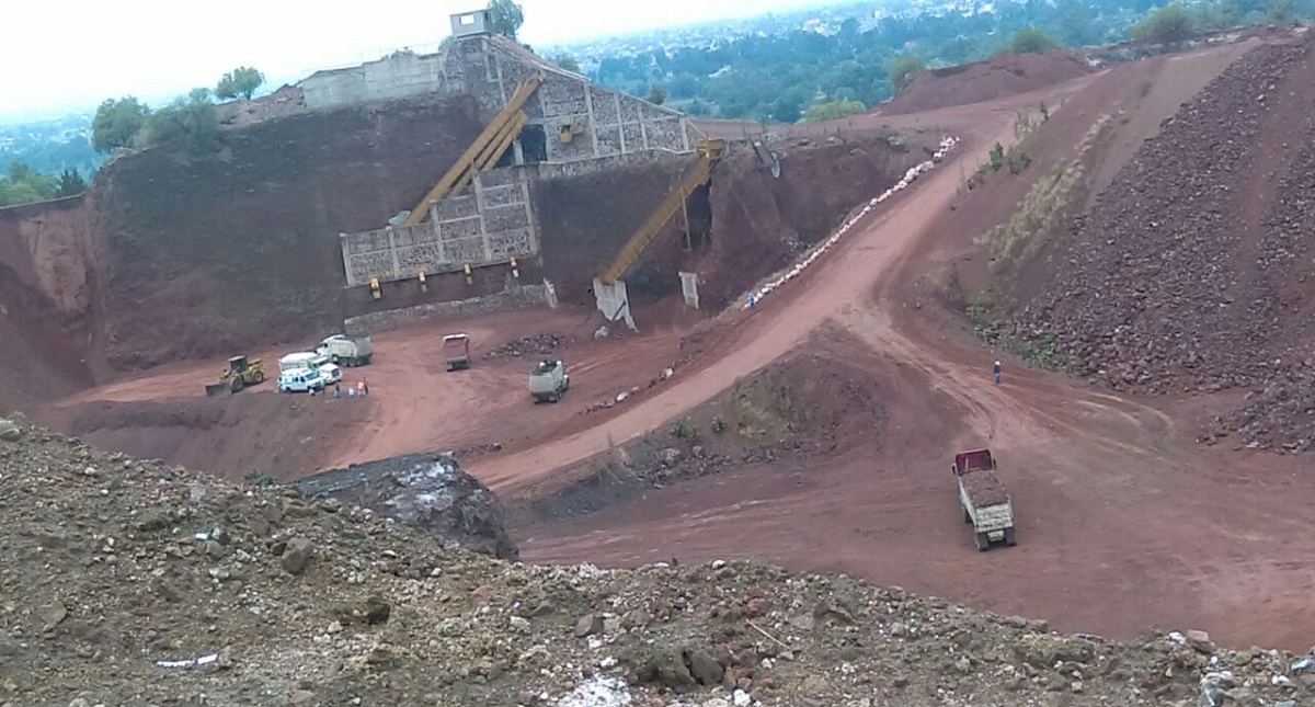 Niega SCT hallazgo de combustible robado en zona del NAIM - minas-para-surtir-de-tezontle-al-naim